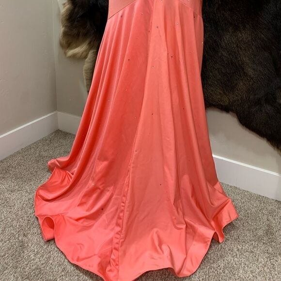 New Stunning Sequins & beads Fishtail Evening Dress - Picture 12 of 16